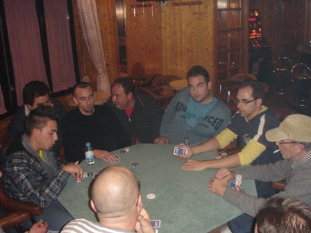 20101214130329-mesa-final-6-jugadores.jpg