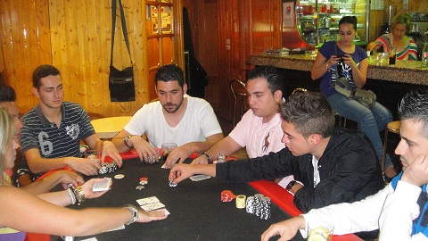 20110930162155-leo-out.jpg